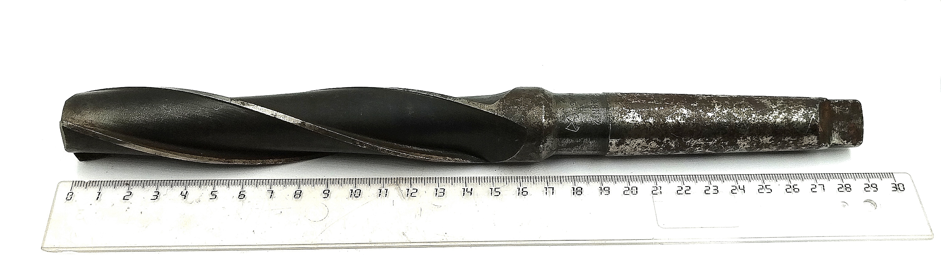 Зенкер цельный d 28 №2 к/х КМ3 Z=3 Р6АМ5