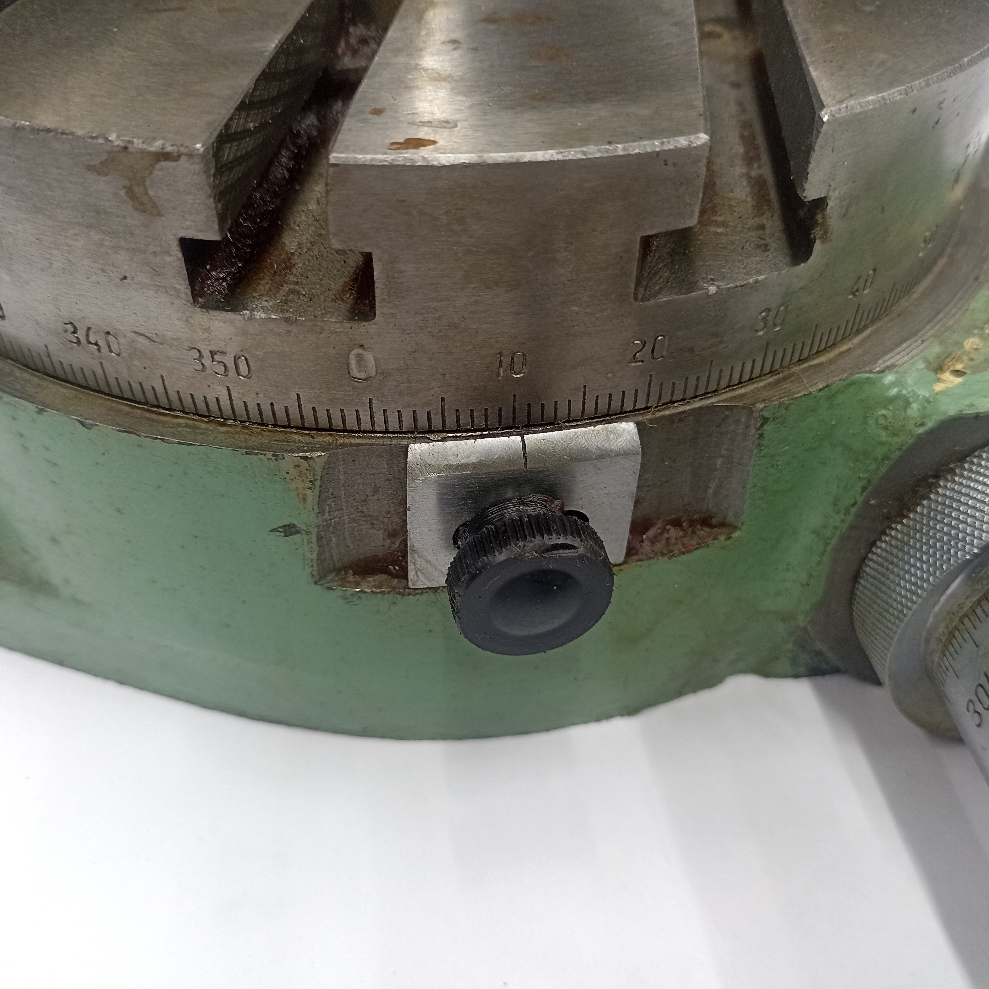 Стол поворотный  d 200 горизонтальный модель 7204-0002