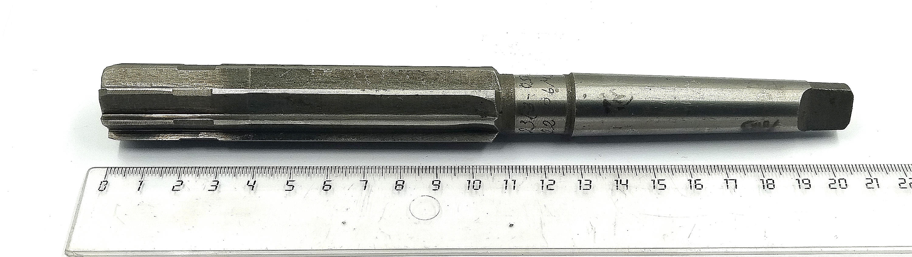 Развертка машинная d 22 к/х КМ2 Р6М5 Z=8 (Карандаш) 2 шт