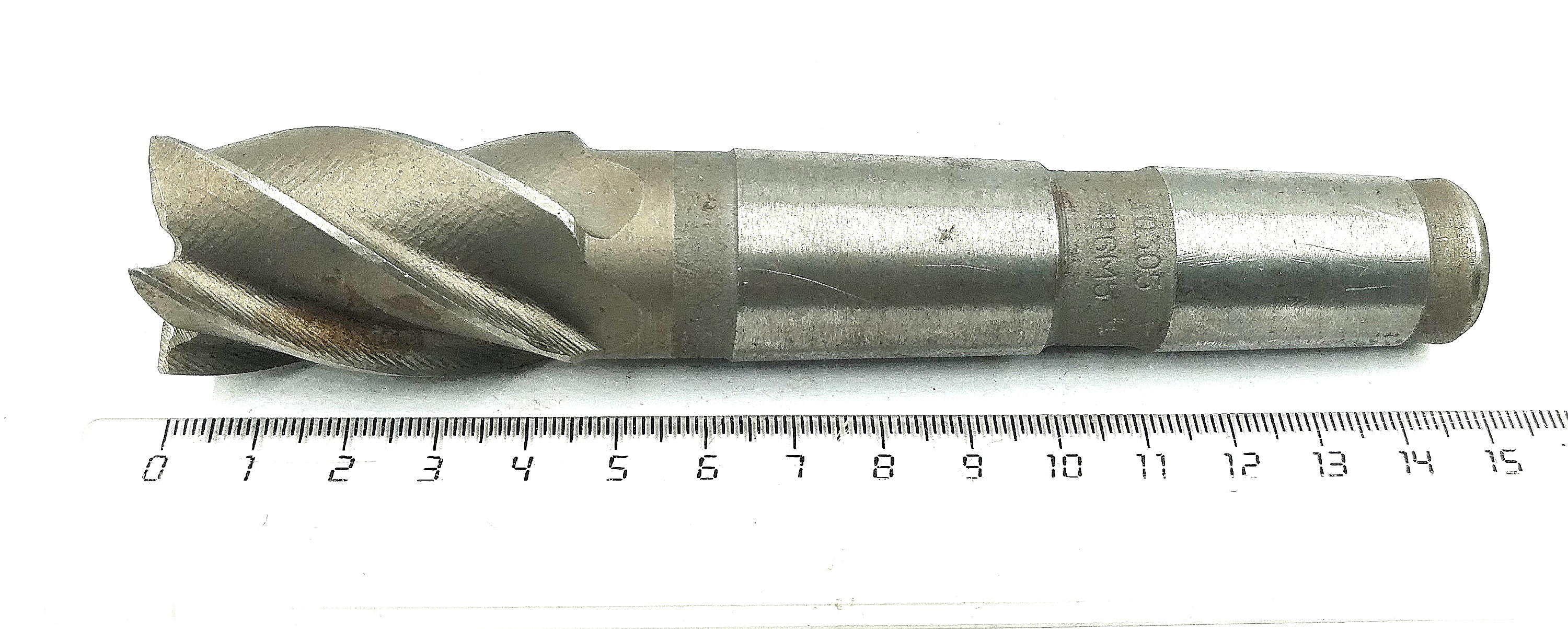 Фреза Концевая d 28х45 к/х Z=5 КМ3 Р6М5 