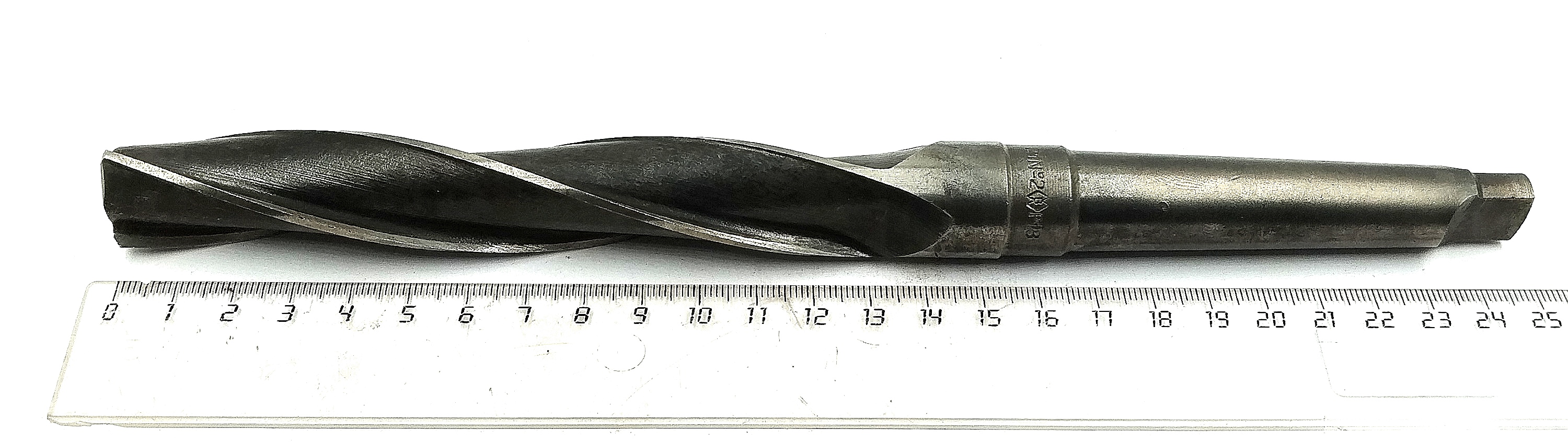 Зенкер цельный d 21 №2 к/х КМ2 Z=3 Р18