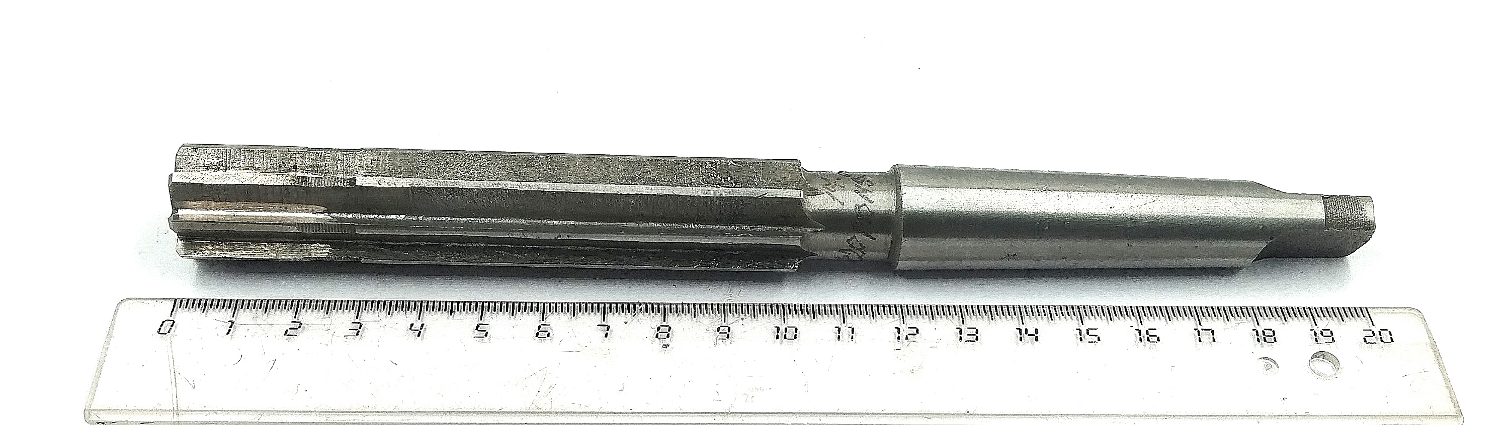 Развертка машинная d 20 к/х КМ2 Р6М5 Z=8 (Карандаш)