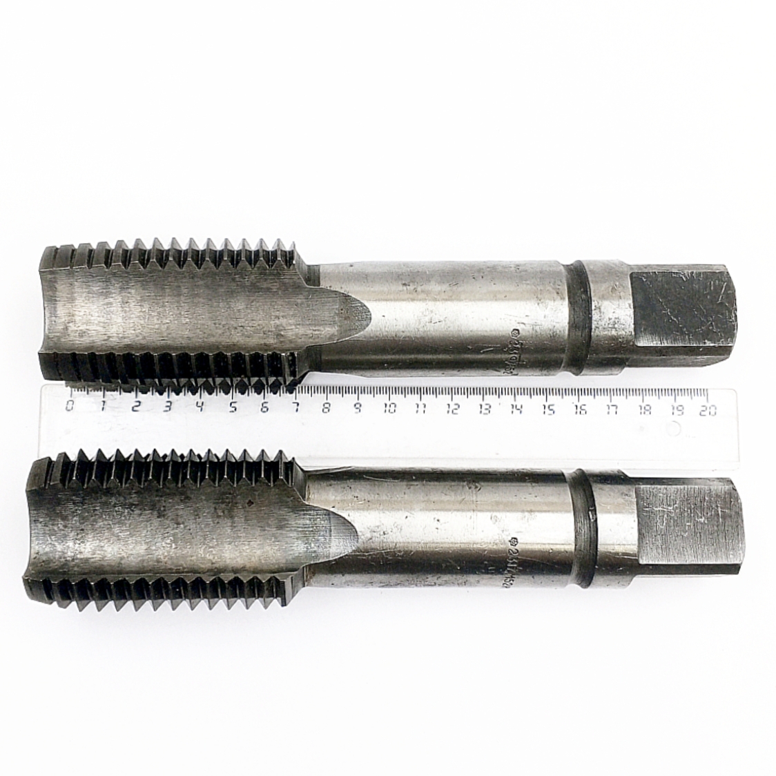 Метчик 2620-2317 (2620-2319) машинно-ручной М52х5,0 Р6М5 (комплект 2шт) ГОСТ 3266-81