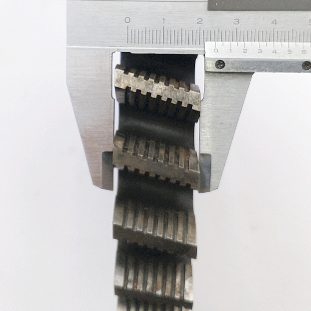 Шевер дисковый m6,5 d212мм z30 L=20° класс-А Р6М5 косой зуб ( 32.368-0034)