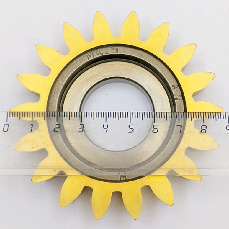 Долбяк дисковый прямозубый 2530-0184 м4,25 20° Z=18 кл-А Р6М5К5 (делительный диаметр 76,5мм) ГОСТ9323-79