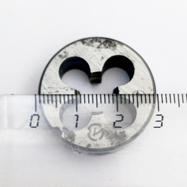 Плашка М11х1,5мм (d30мм, h11мм)