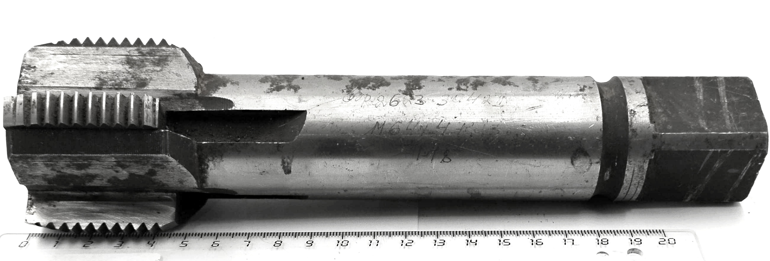 Метчик М64 х 4 м/р №2 Р18
