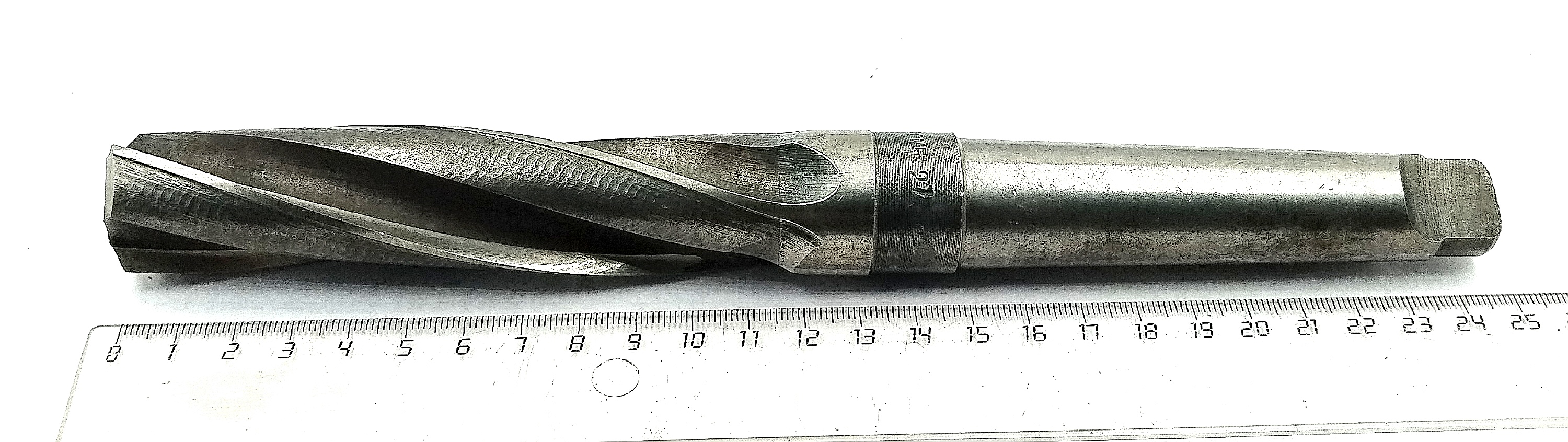 Зенкер цельный d 27 к/х КМ3 Z=3 Р6М5