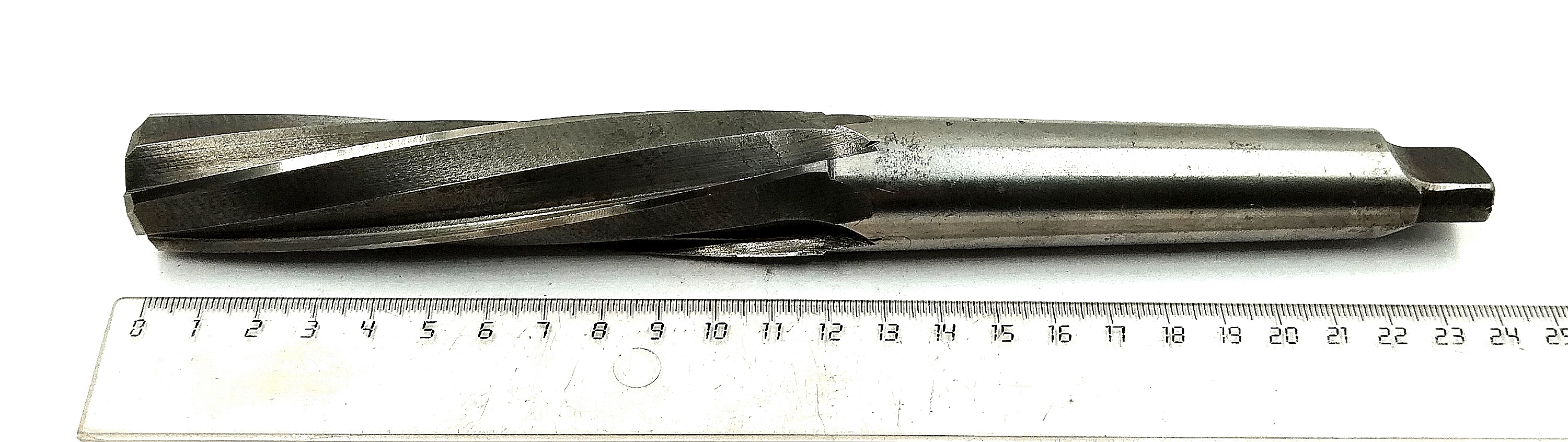 Зенкер цельный конусный  d min 24,8 max 26,7 (L)-12 к/х КМ3 Z=4 Р12 (Карандаш)