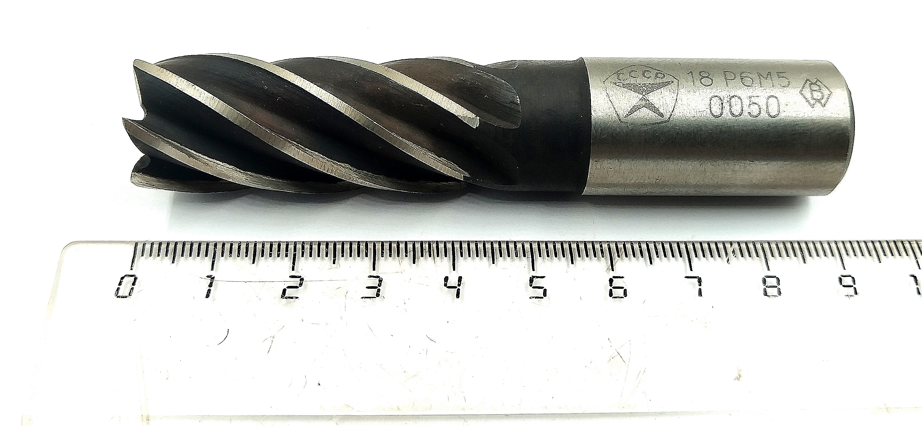 Фреза Концевая d 18Х40 Р6М5 ц/х Z=6