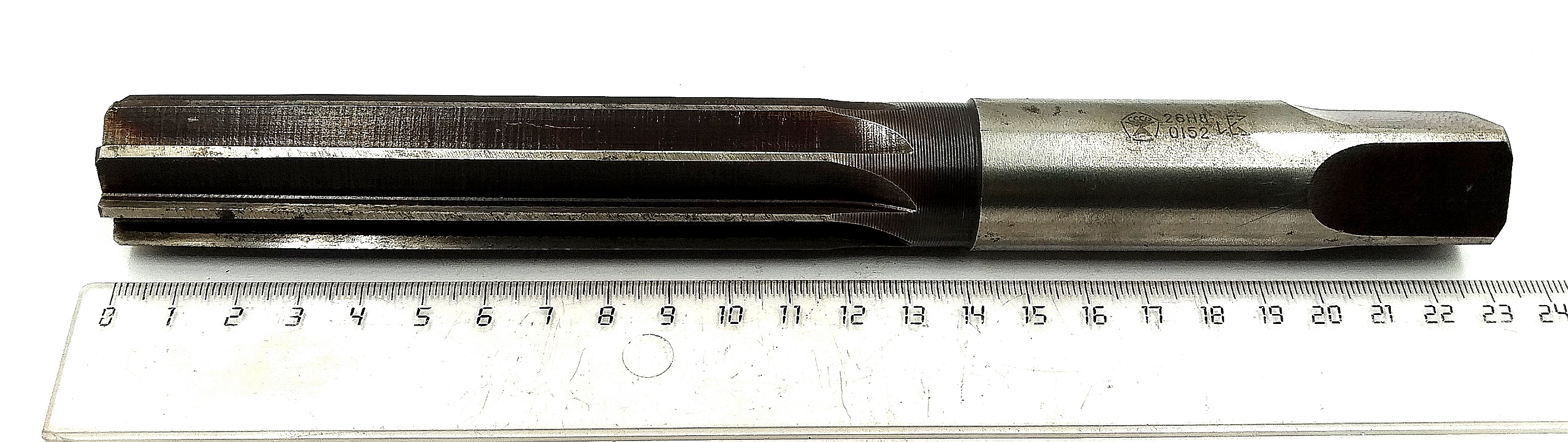 Развертка ручная d 26 H8 ц/х Z=8