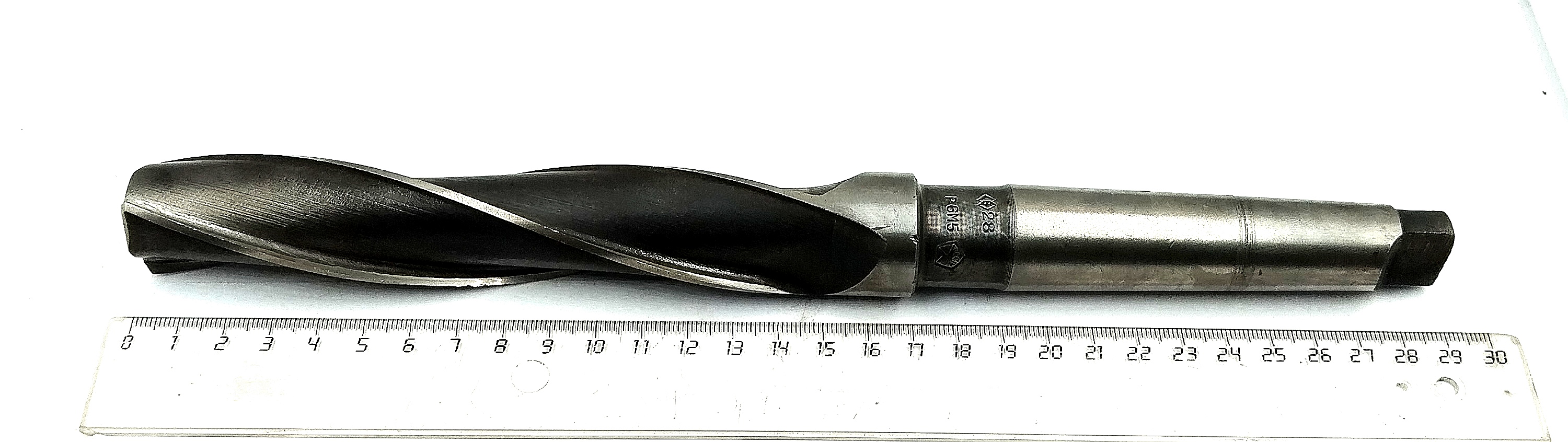 Зенкер цельный d 28 к/х КМ3 Z=3 Р6М5