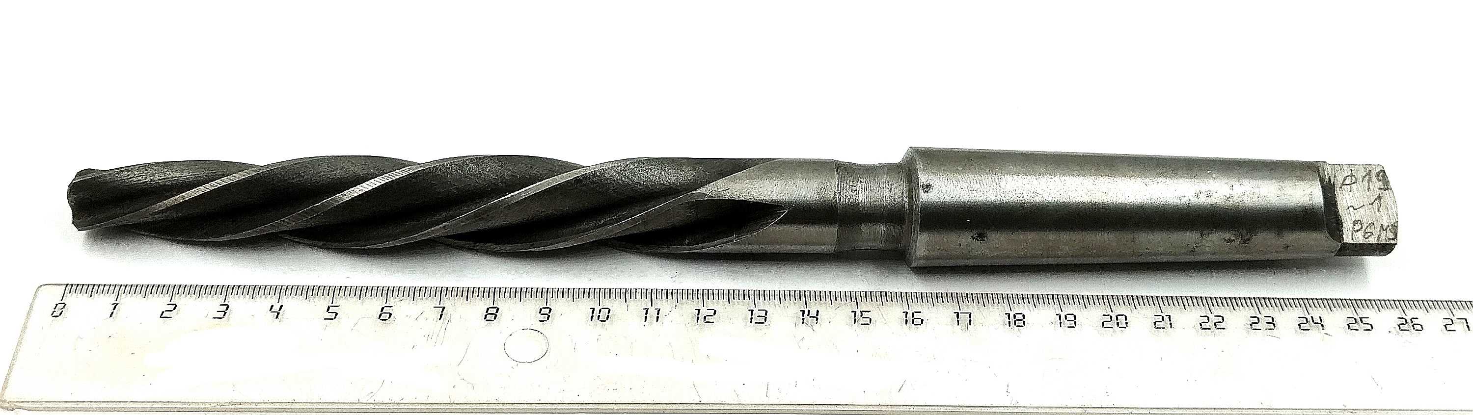 Зенкер цельный d 19 №1 к/х КМ3 Z=4 Р6М5 (Карандаш)