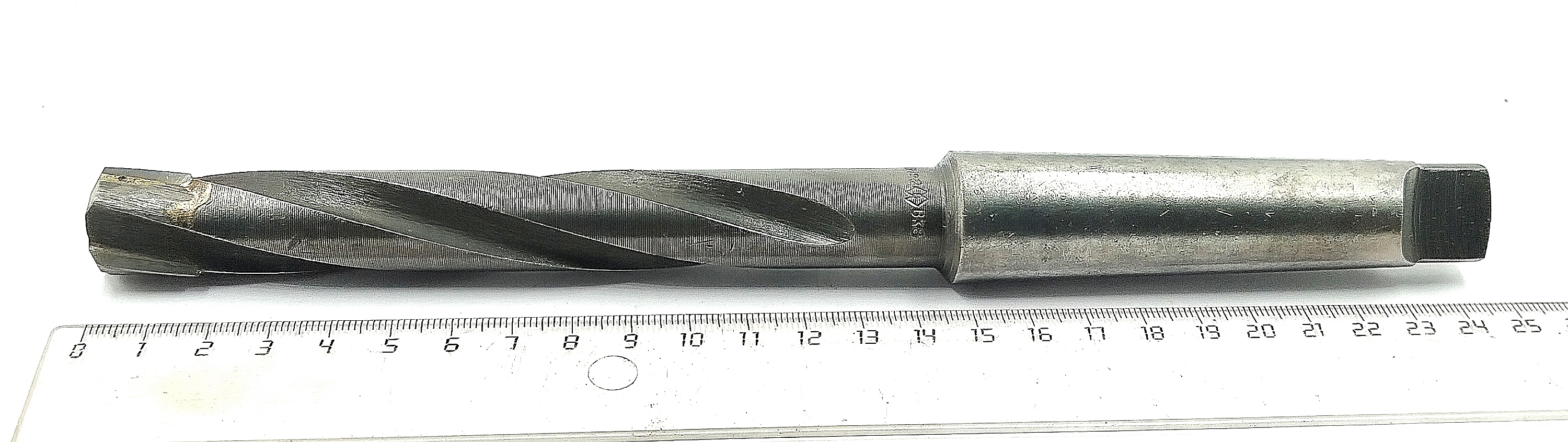 Зенкер цельный d 20 №2 с напайными пластинами ВК8 к/х КМ3 Z=3