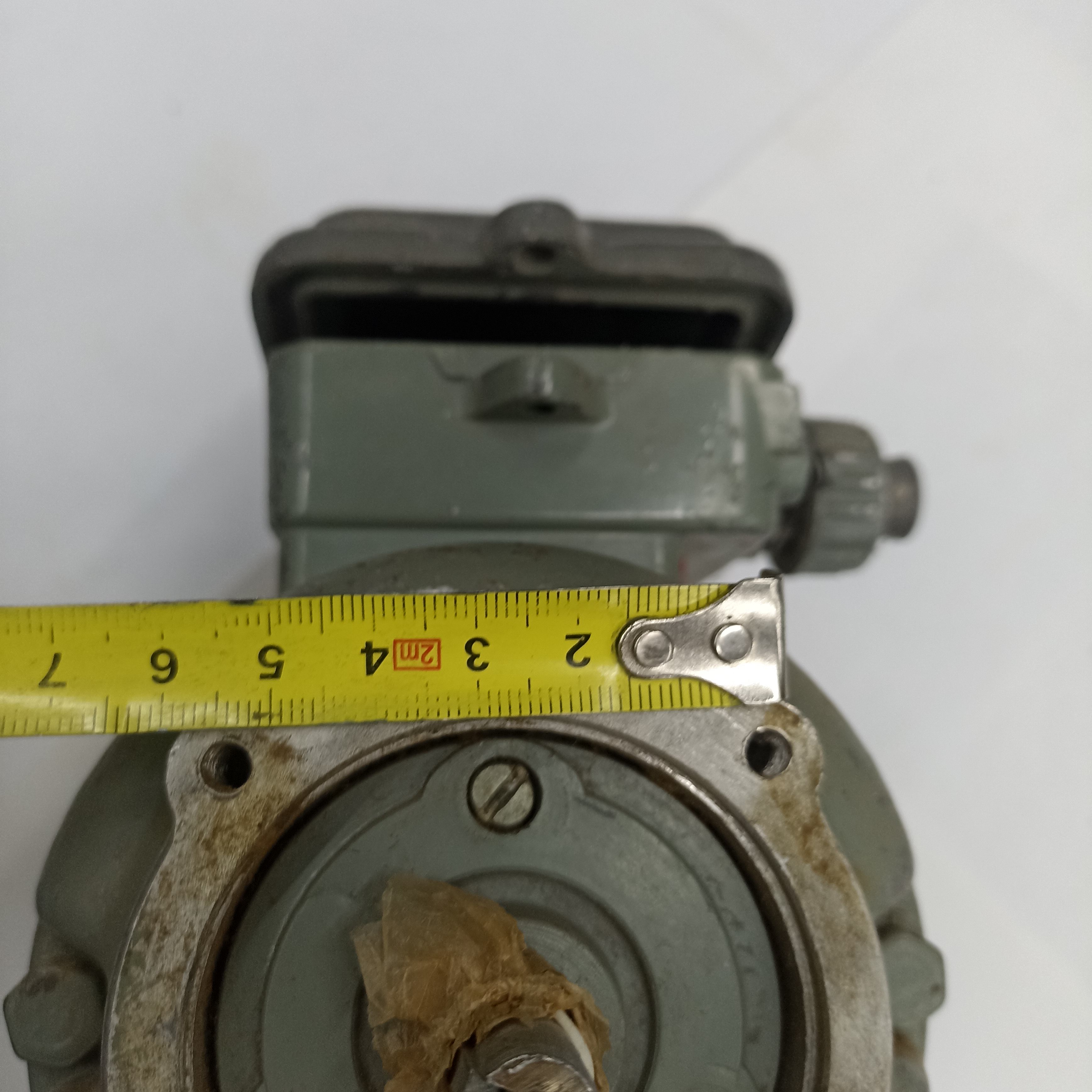 Электродвигатель асинхронный ТИП АПНО11/2, 220/380v,80w , 2690об/мин