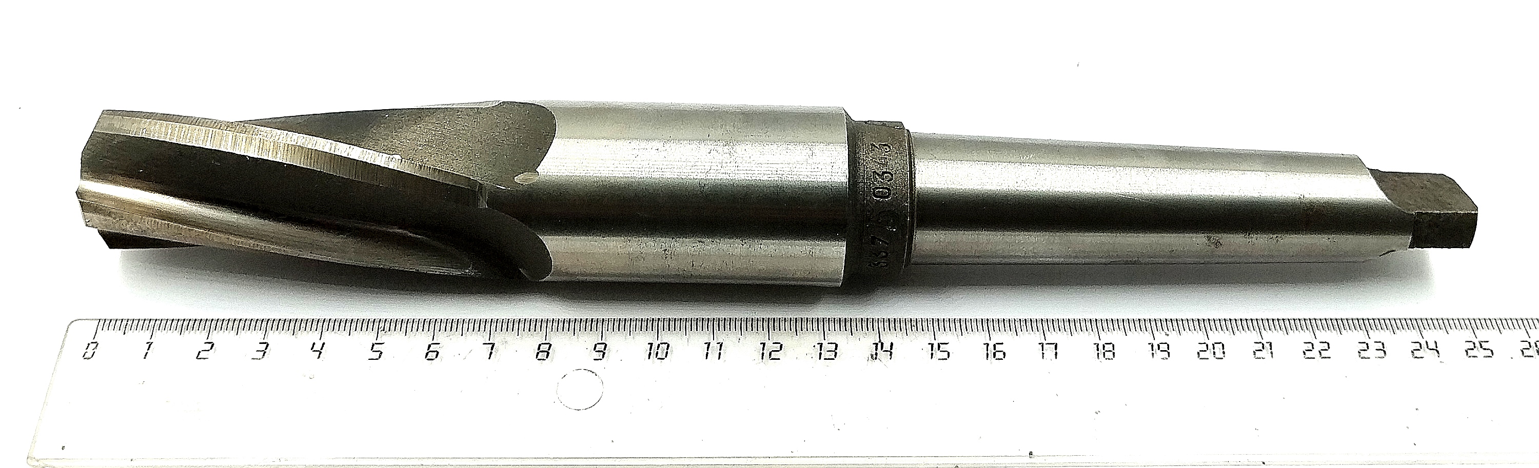 Зенкер цельный конический d min 26,4 max 31,7 к/х КМ3 Z=4 Р6М5 (Карандаш)