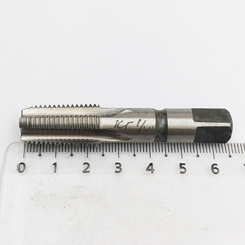 Метчик 2680-0005 конический дюймовый K 1/4"-18 Р6М5 60° (машинно-ручной) ГОСТ 6227-80