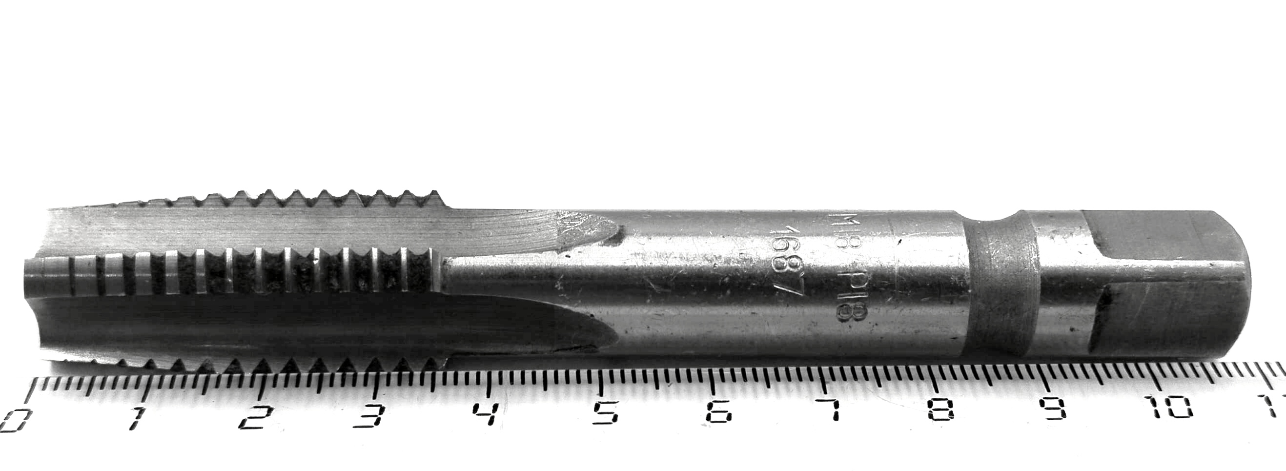 Метчик М18х2,5 м/р (черновой,№1), Р18