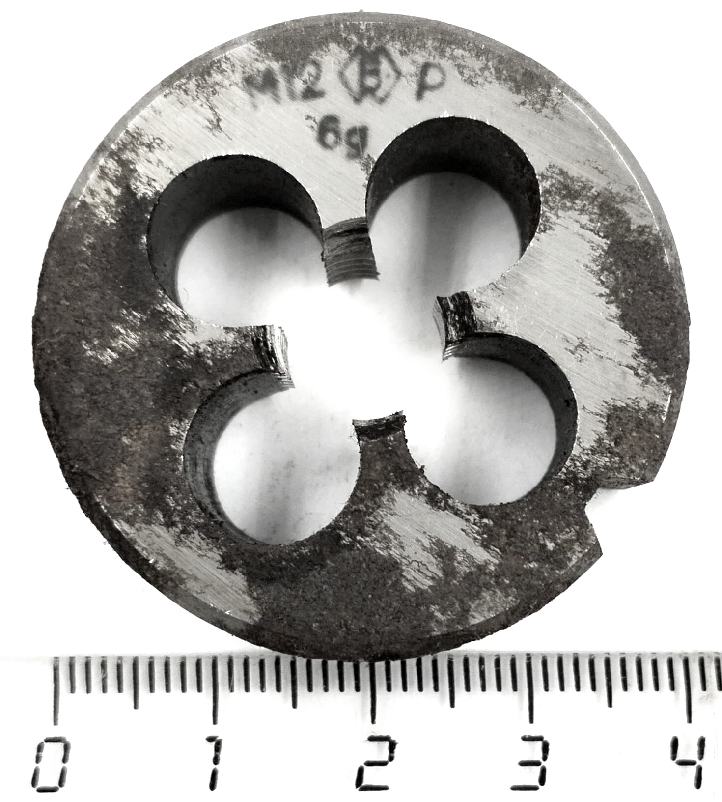 Плашка М 12 (1,75)  Р6М5