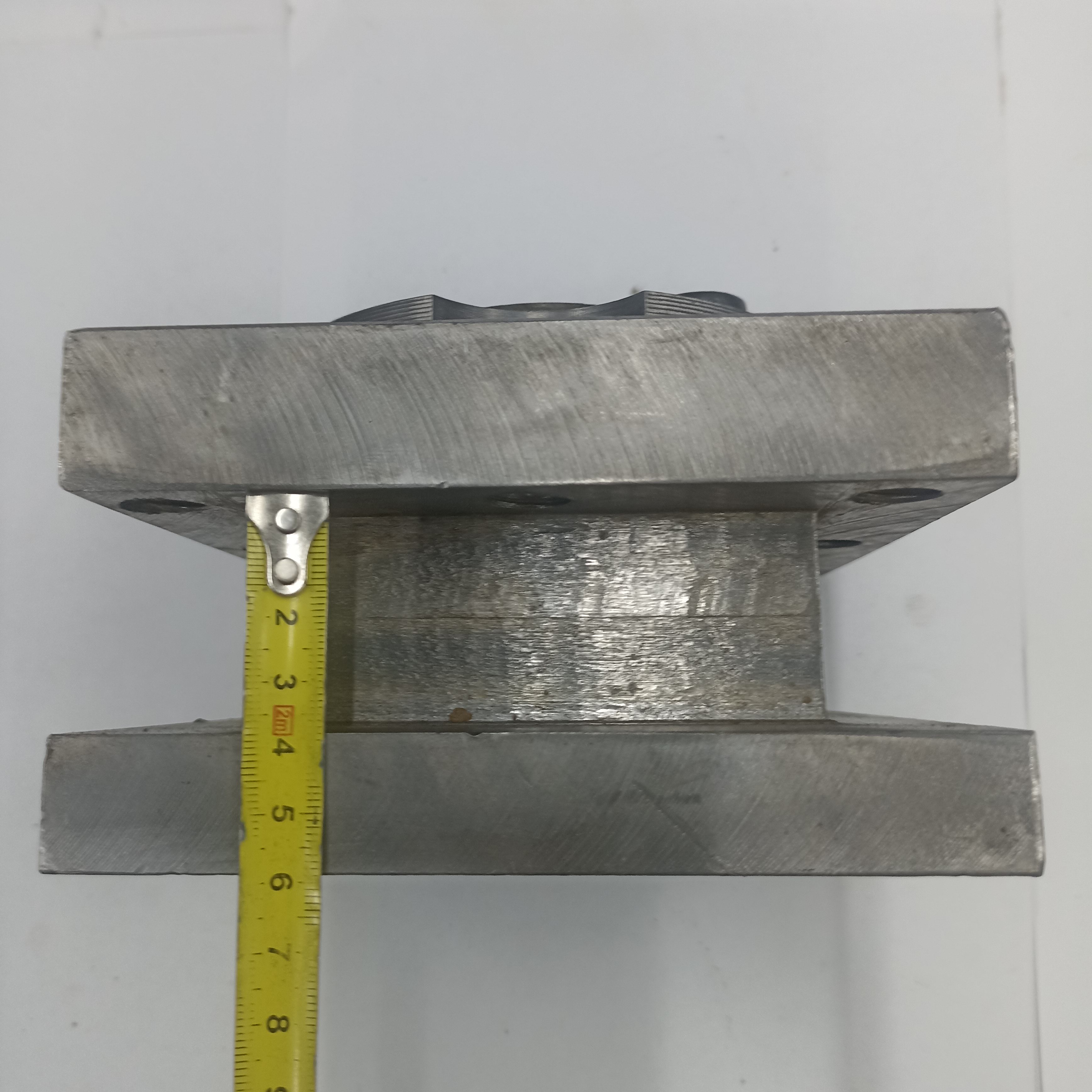 Резуедержатель 150Х150Х85   d48 мм