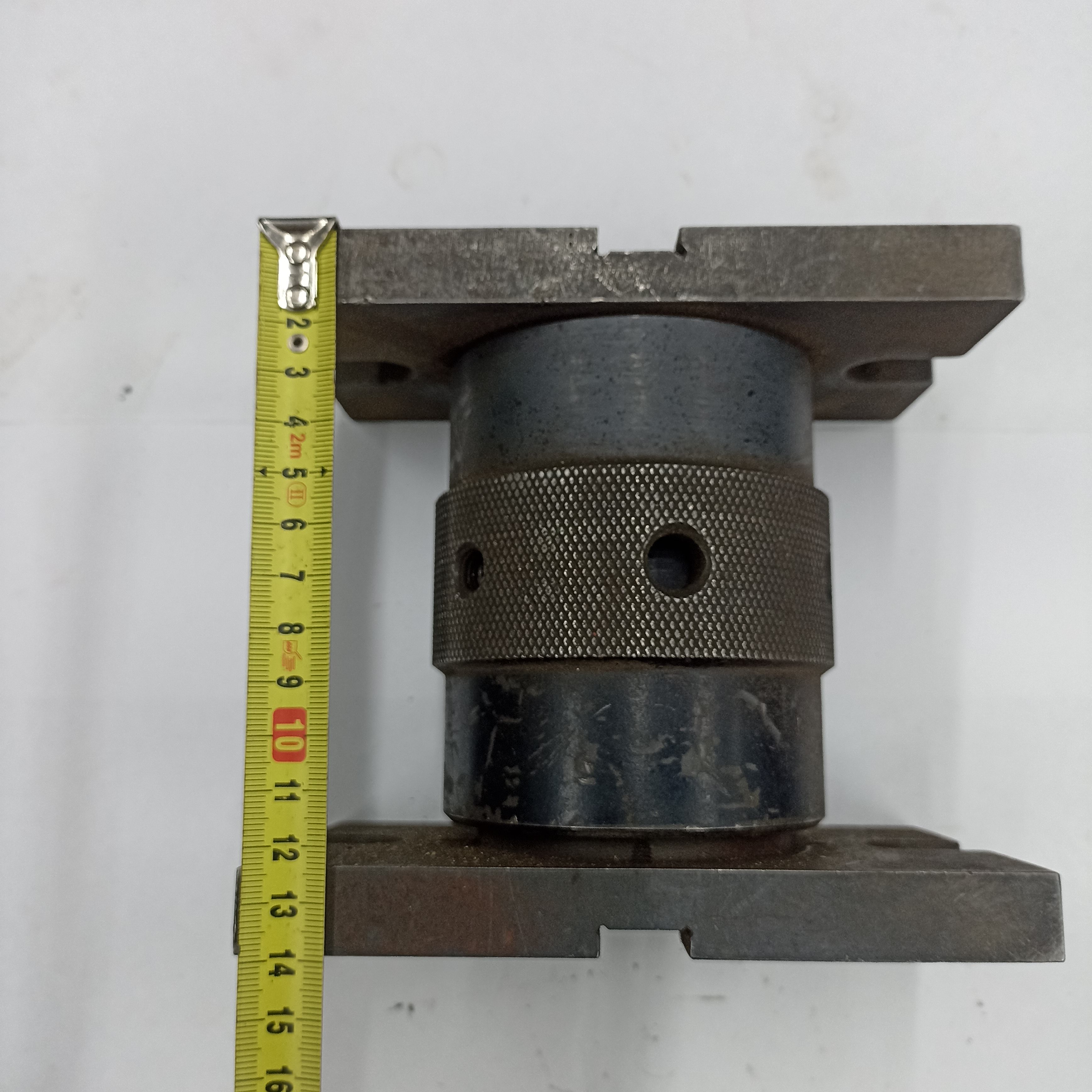 Домкрат (УСП) для фрезерного станка высота MAX 210mm, min 140mm