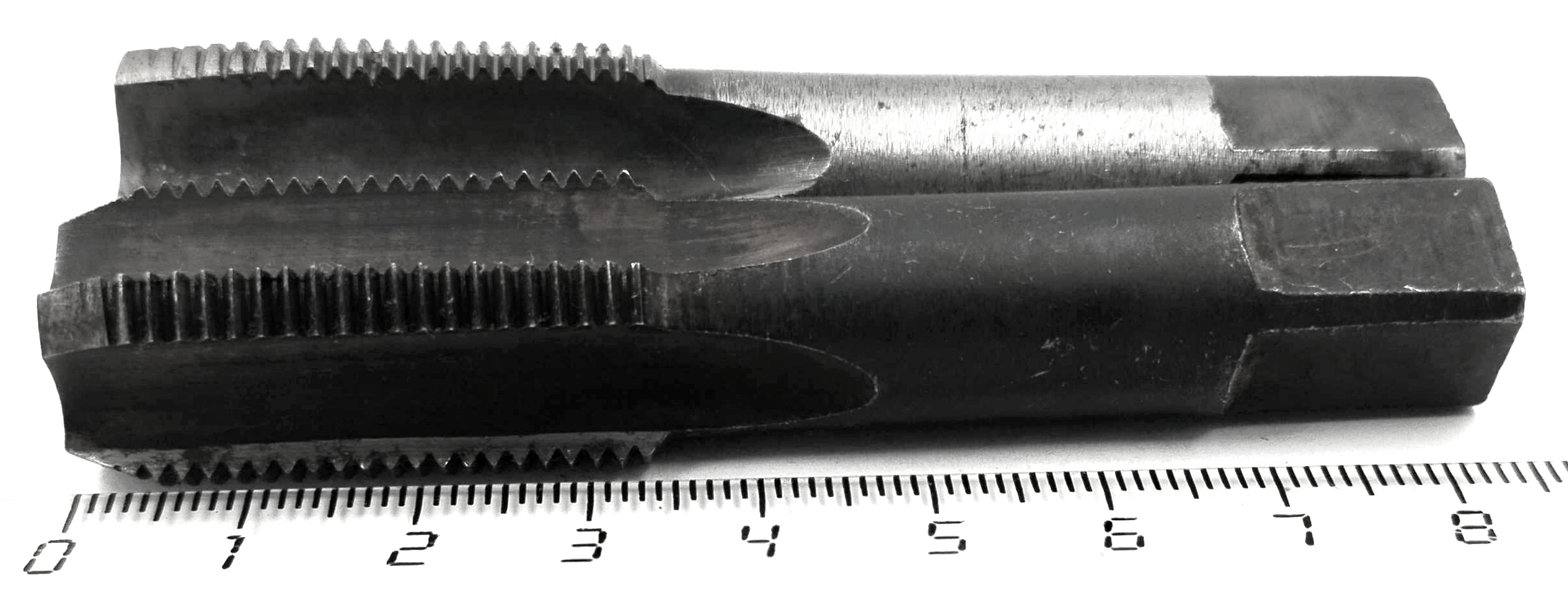 Метчик М18 х 1,5 ручной к-т 2 шт.