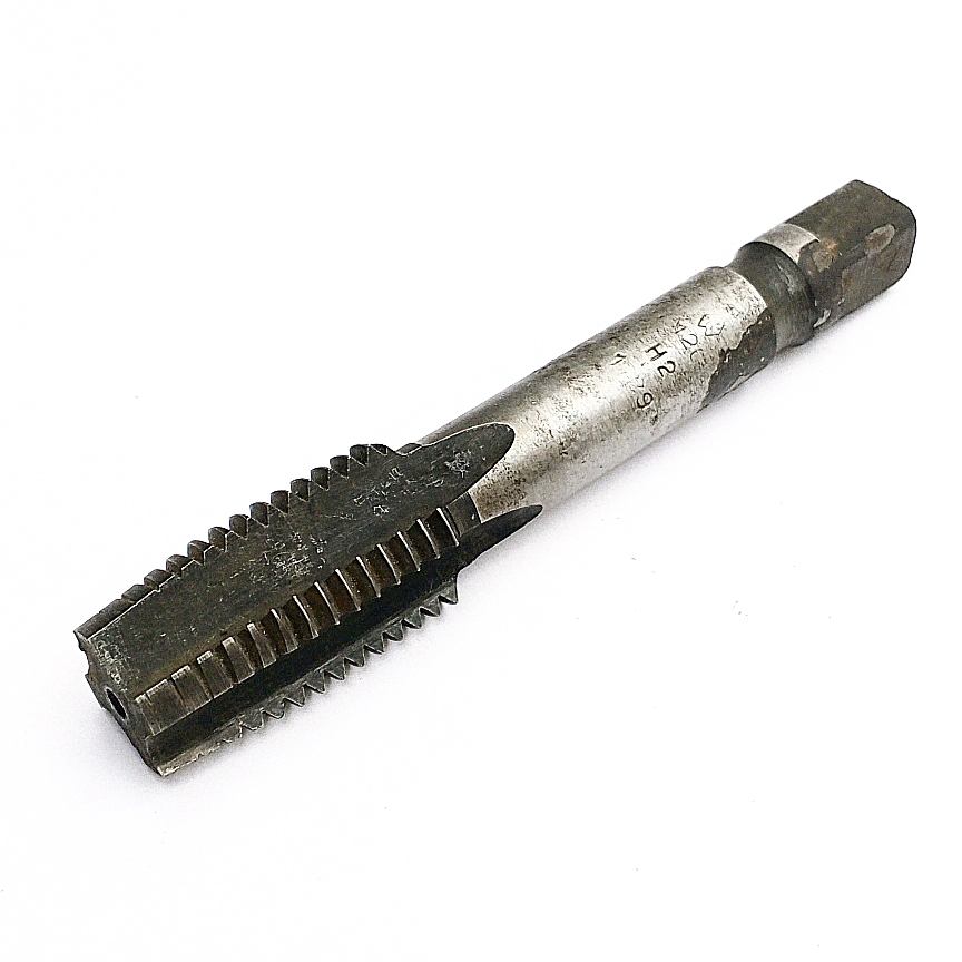 Метчик М20х2,5 м/р сквозной