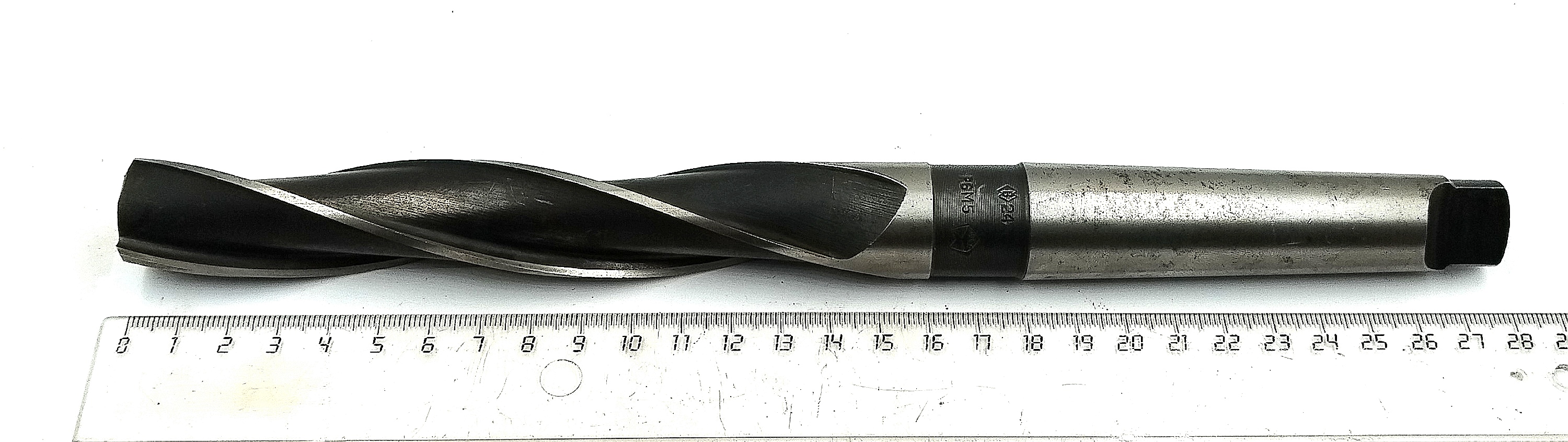 Зенкер цельный d 24 к/х КМ3 Z=3 Р6М5