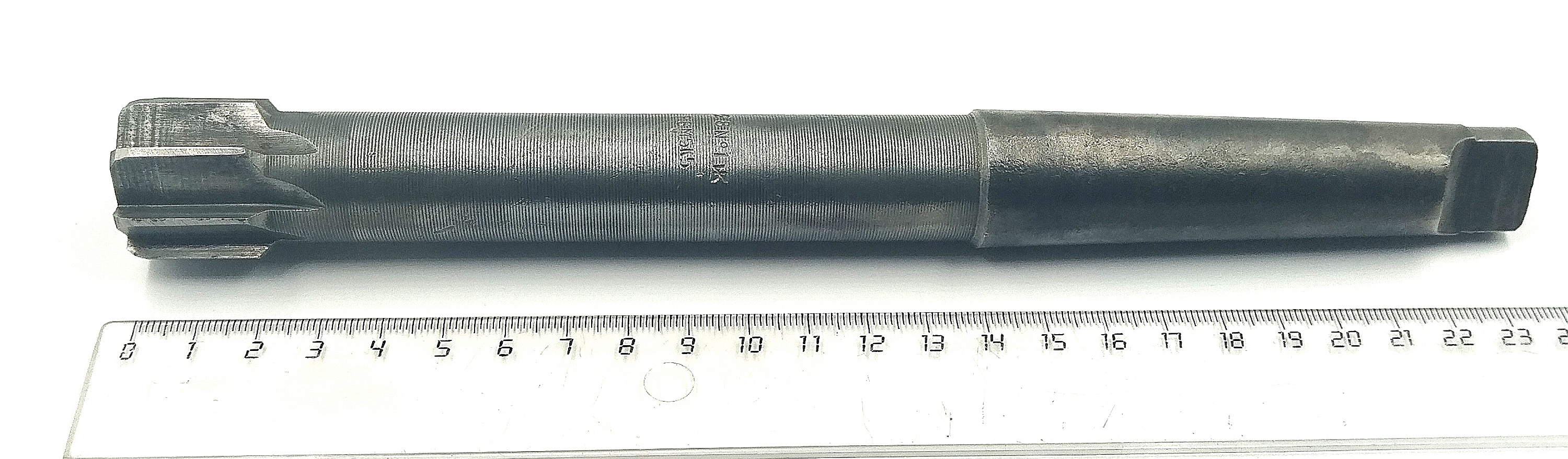 Развертка машинная d 28 №1 к/х КМ3 Р6М5К5 Z=8