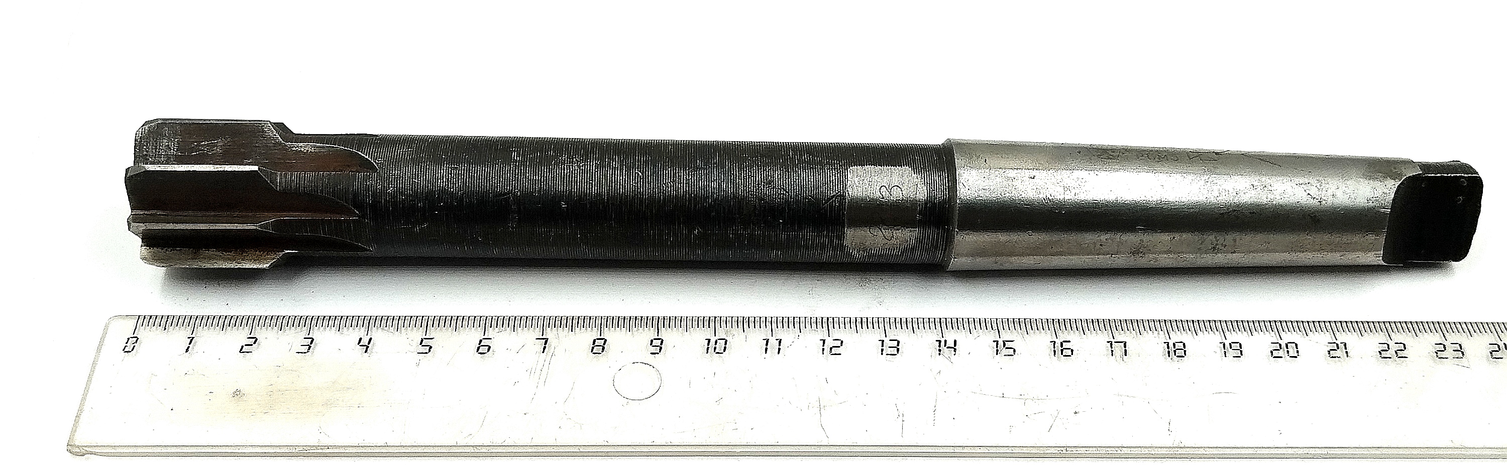 Развертка машинная d 28 А3 к/х КМ3 Р6М5 Z=8