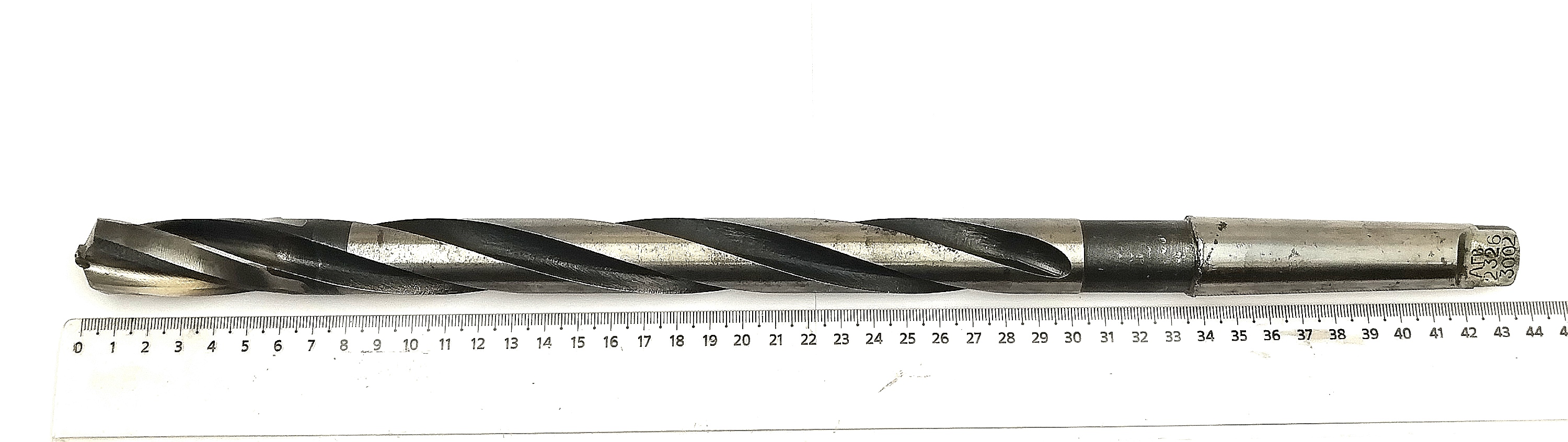 Зенкер цельный d 24 к/х КМ3 Z=3 Р12