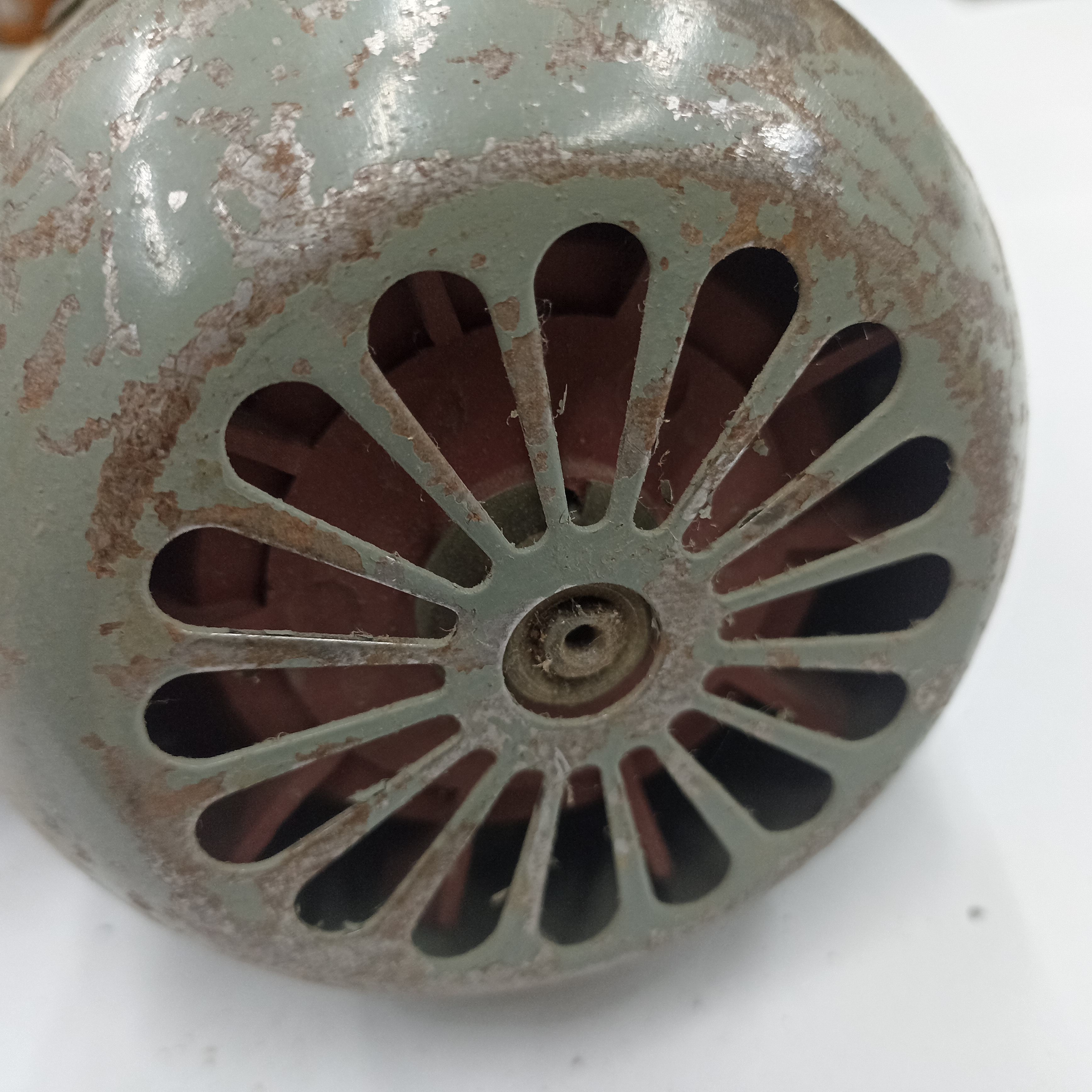 Электродвигатель асинхронный ТИП АПНО11/2, 220/380v,80w , 2690об/мин