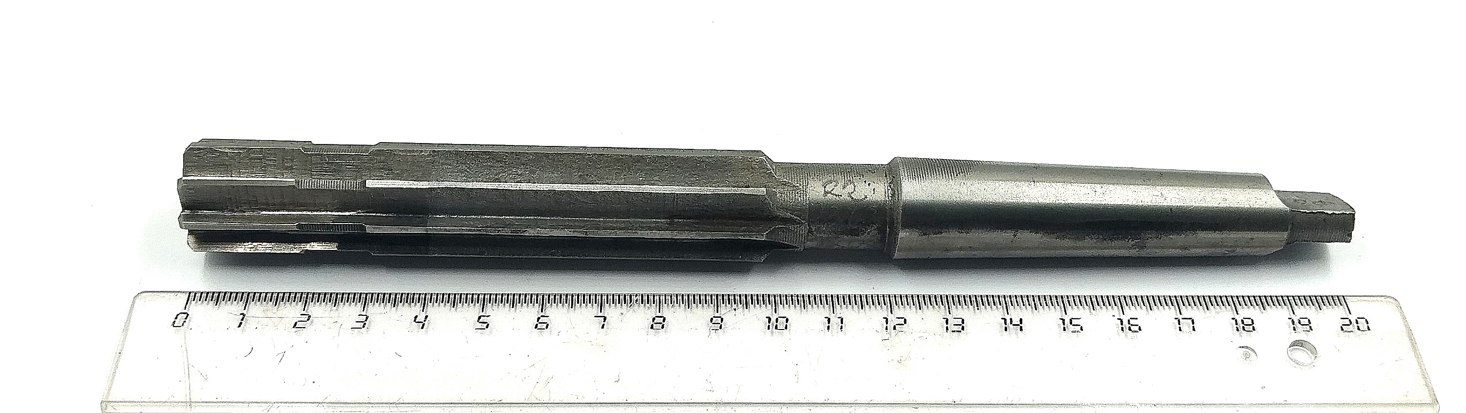 Развертка машинная d 20 к/х КМ2 Р6М5Ф3 Z=8 (Карандаш)