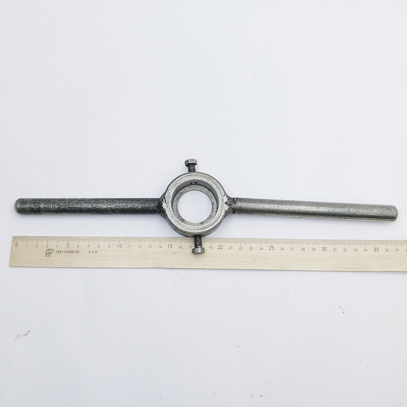 Плашкодержатель посадка d45х19мм L370мм