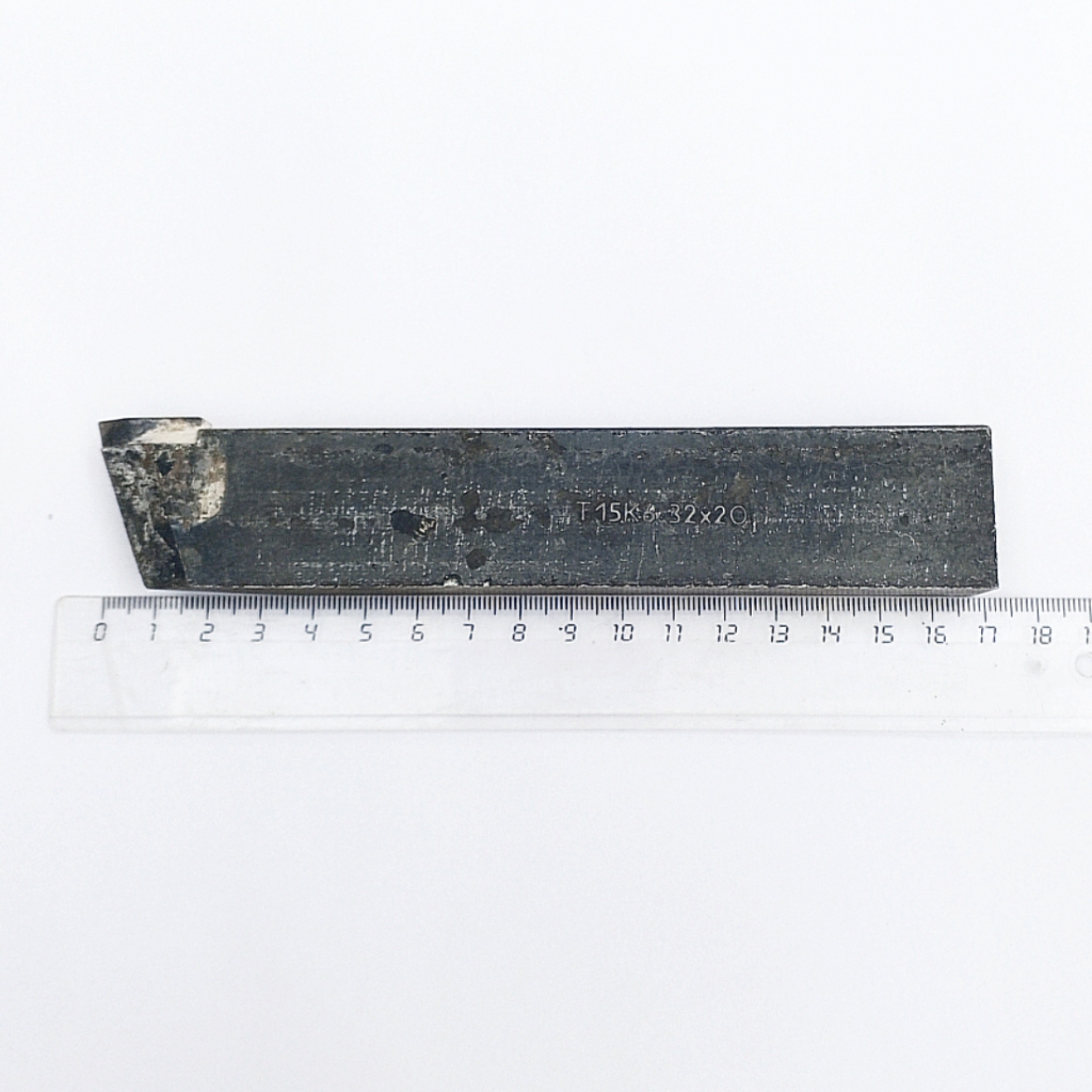 Резец резьбовой 2660-0007 32х20х170 Т15К6 (для наружной метрической резьбы, 2,0-6,0мм) ГОСТ 18885-73 