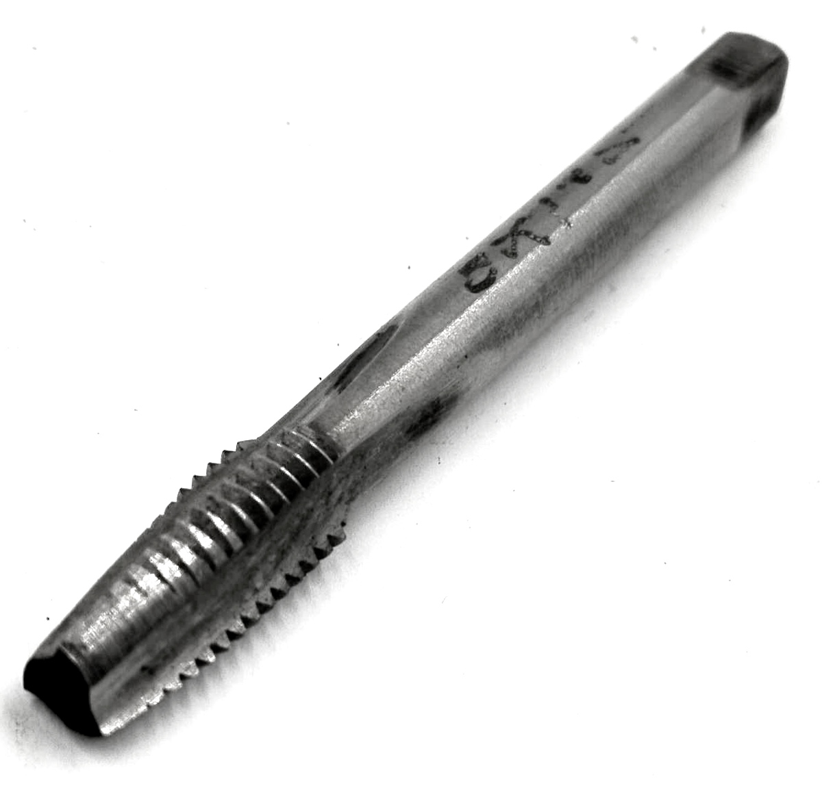 Метчик М8х1,25 ручной, сквозной