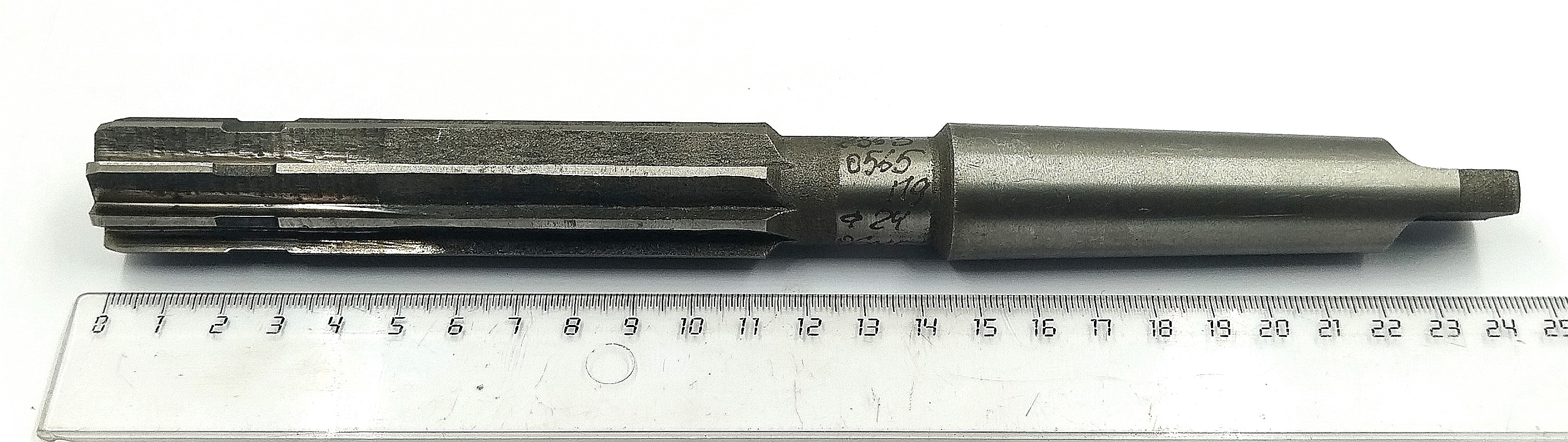 Развертка машинная d 24 к/х КМ3 Р6М5 Z=8 (Карандаш)