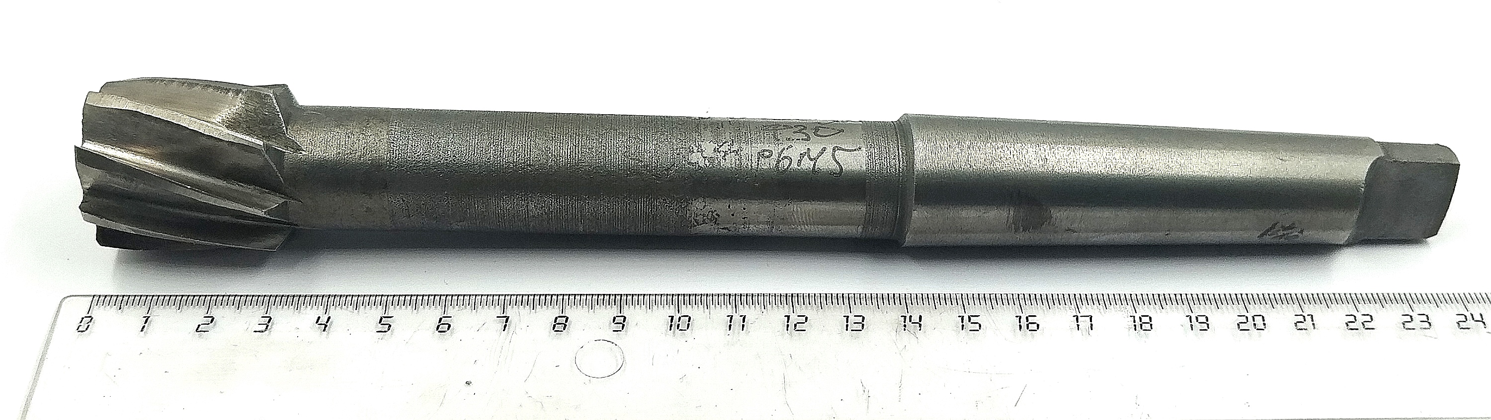 Развертка машинная d 30 к/х КМ3 Р6М5 Z=8 (Карандаш)