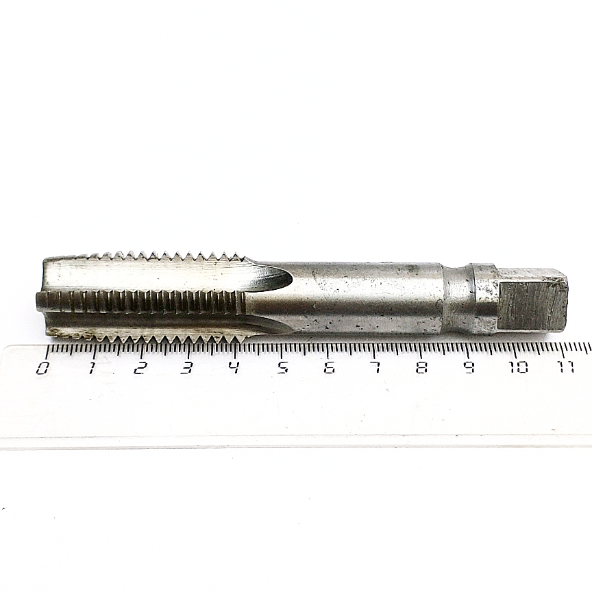 Метчик М20х2,5 м/р сквозной Р18