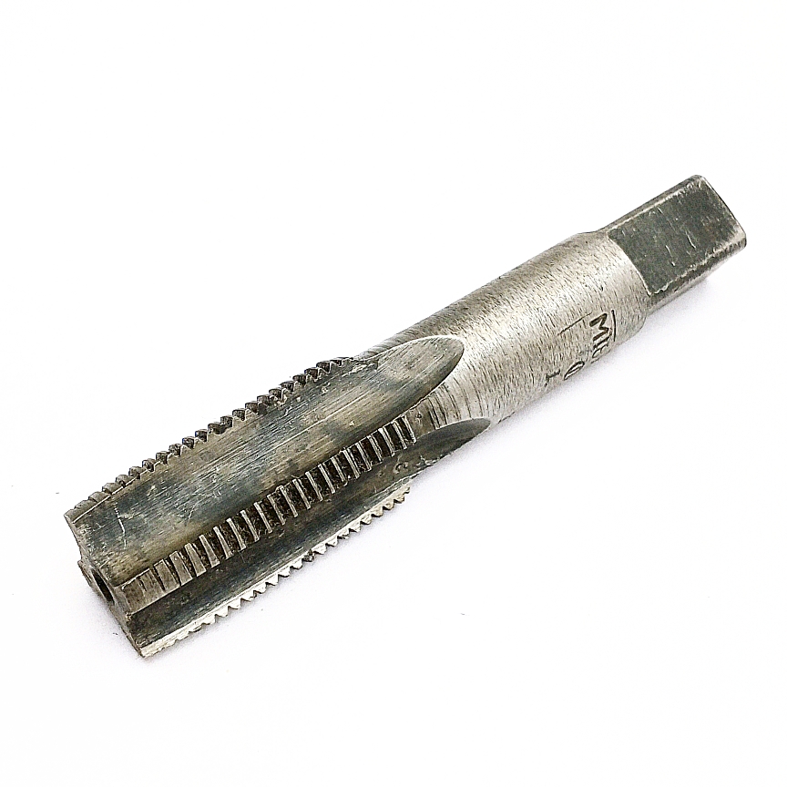 Метчик М18х1,5 ручной (черновой,№ 1)