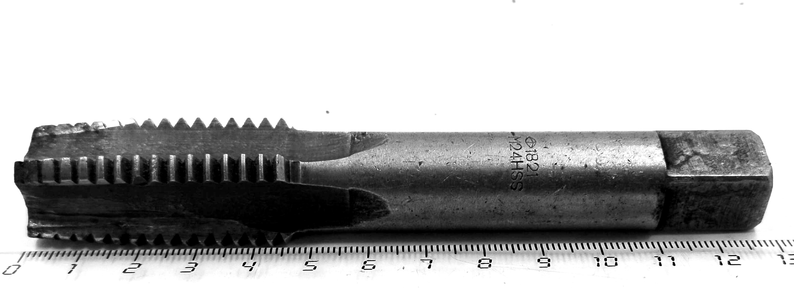 Метчик 2621-1821 ручной М24х3,0 HSS (черновой, №1) для сквозных отверстий ГОСТ 3266-81