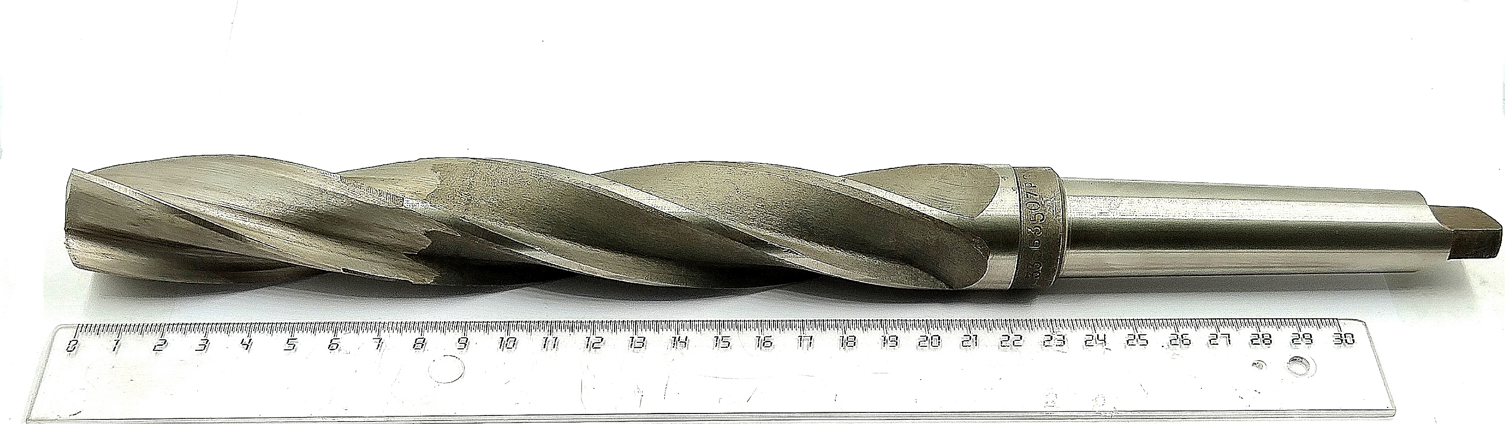 Зенкер цельный d 30,75 к/х КМ3 Z=4 Р6М5