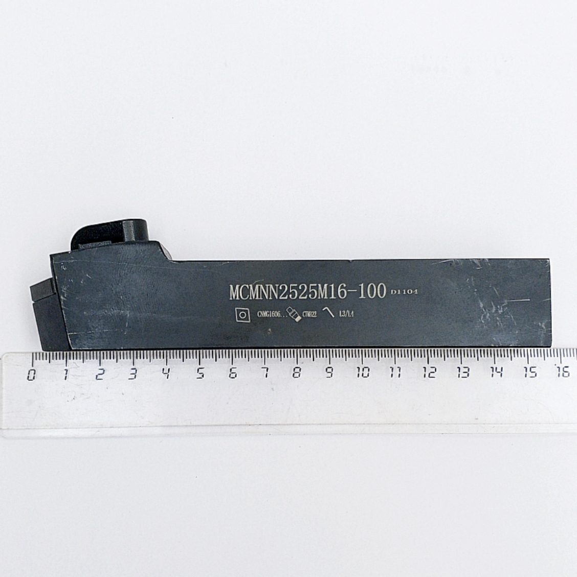 Державка прямая проходная MCMNN 2525 M16 - 100