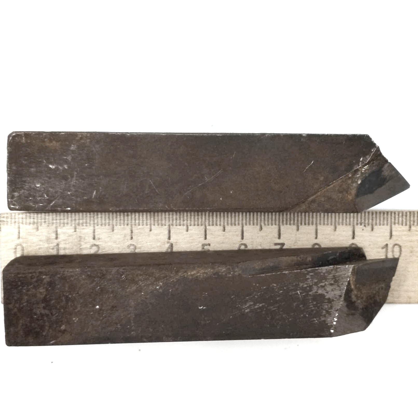 Резец оправочный 20х20х100 (2142-0053) Т15К6 25°