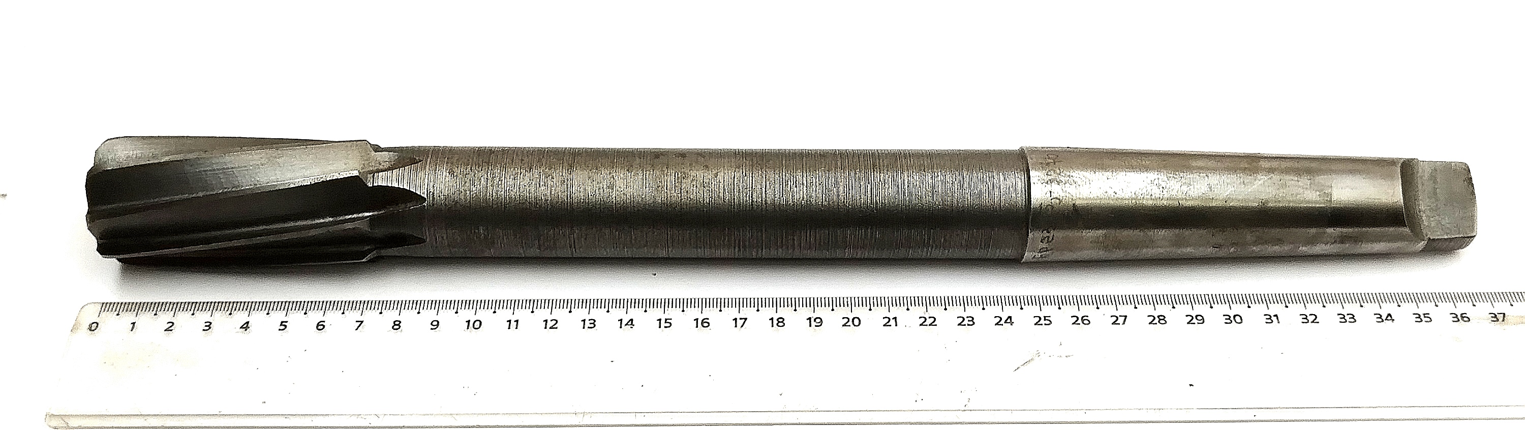 Развертка машинная d 35 к/х КМ4 Р6М5 Z=8 (обозначение по ГОСТ 2363-3270)Карандаш
