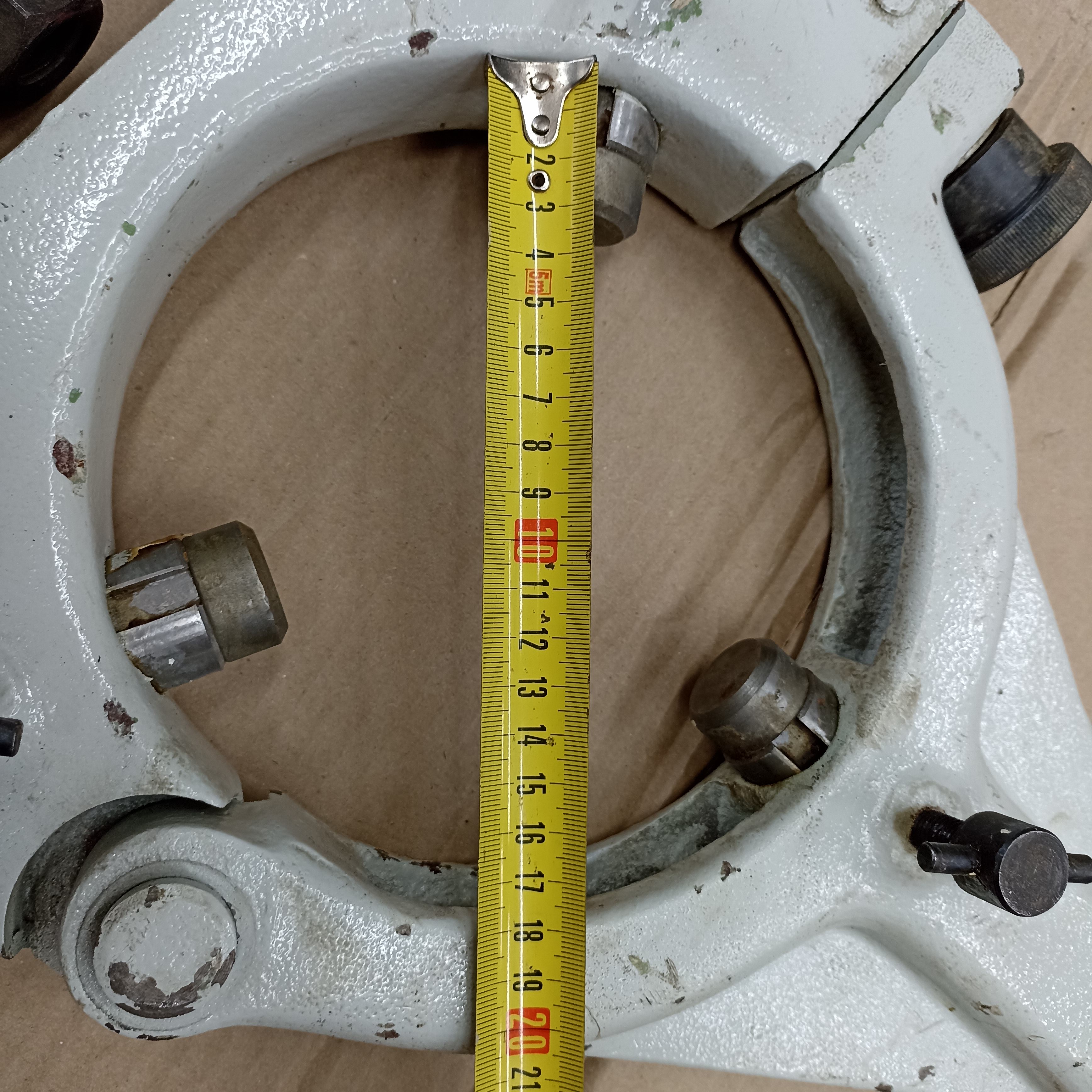 Люнет неподвижный CD 6140 A 180мм