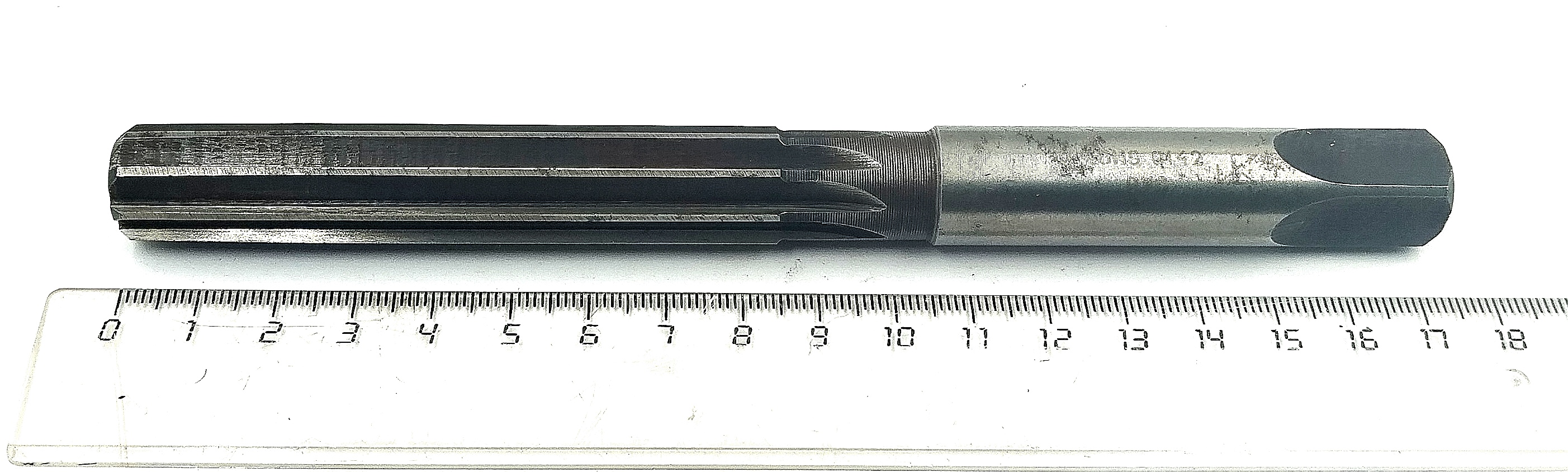 Развертка ручная d 16 H9 ц/х 8ХС Z=8