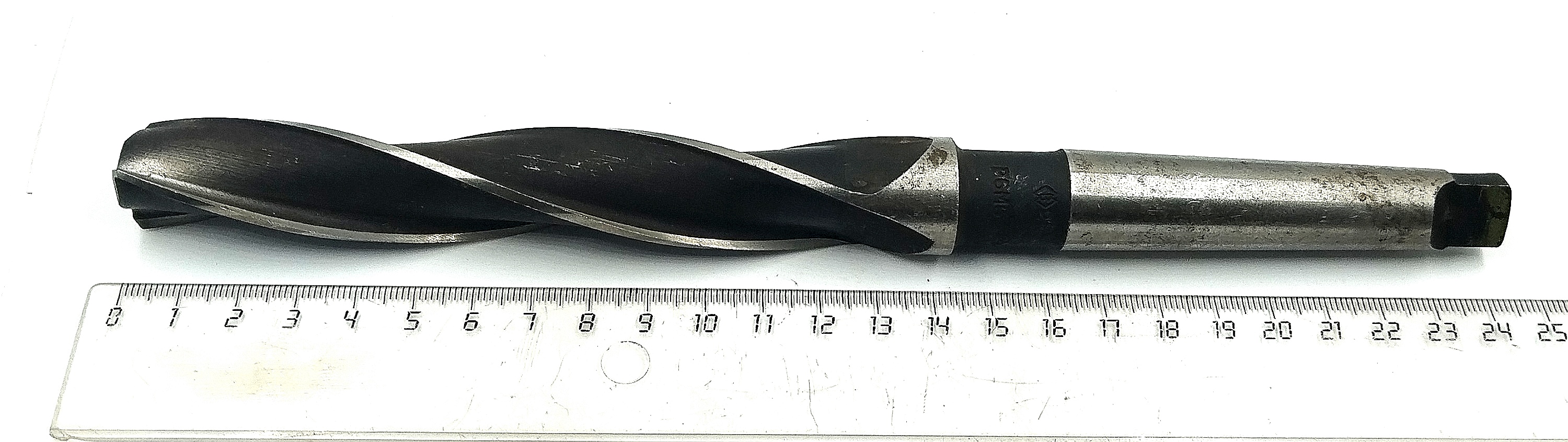 Зенкер цельный d 21 к/х КМ2 Z=3 Р6М5