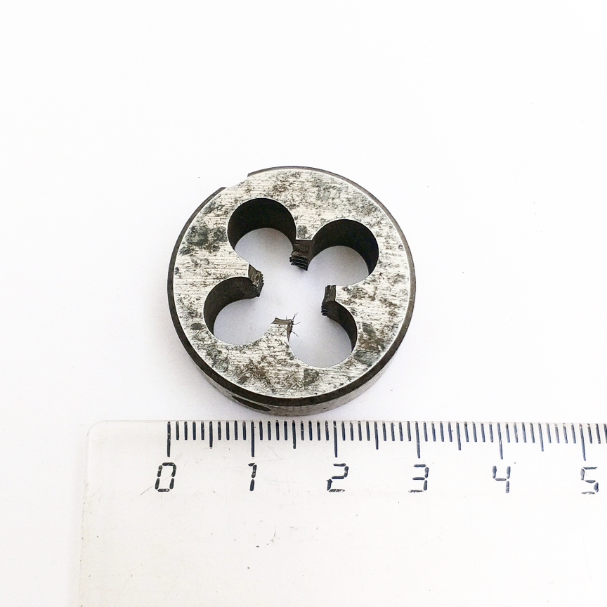 Плашка М10х1,5 (d30мм, h11мм)