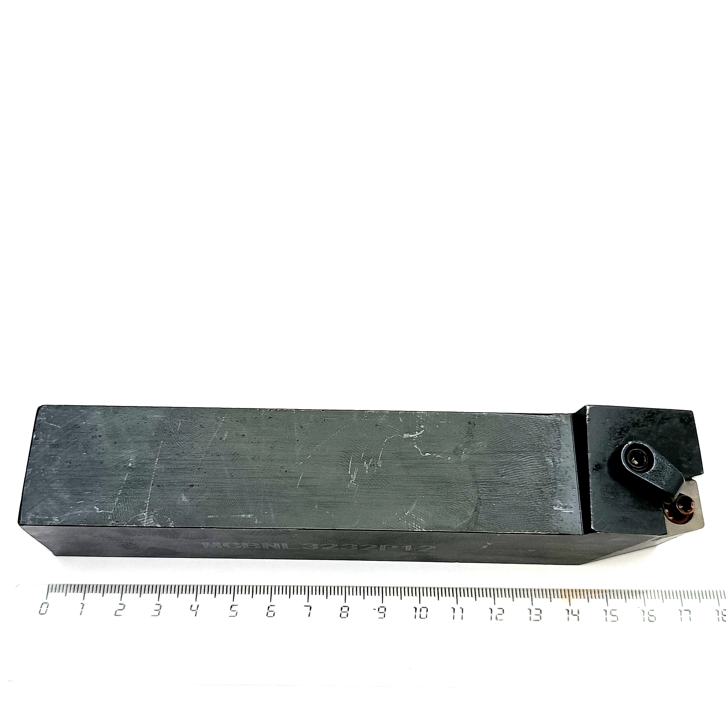 Державка прямая проходная MCBNL 3232 P12